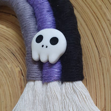 Load image into Gallery viewer, Mini Macramé Rainbow - Skull Limited Edition
