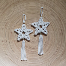 Load image into Gallery viewer, Five Pointed Star Christmas decoration - Natural

