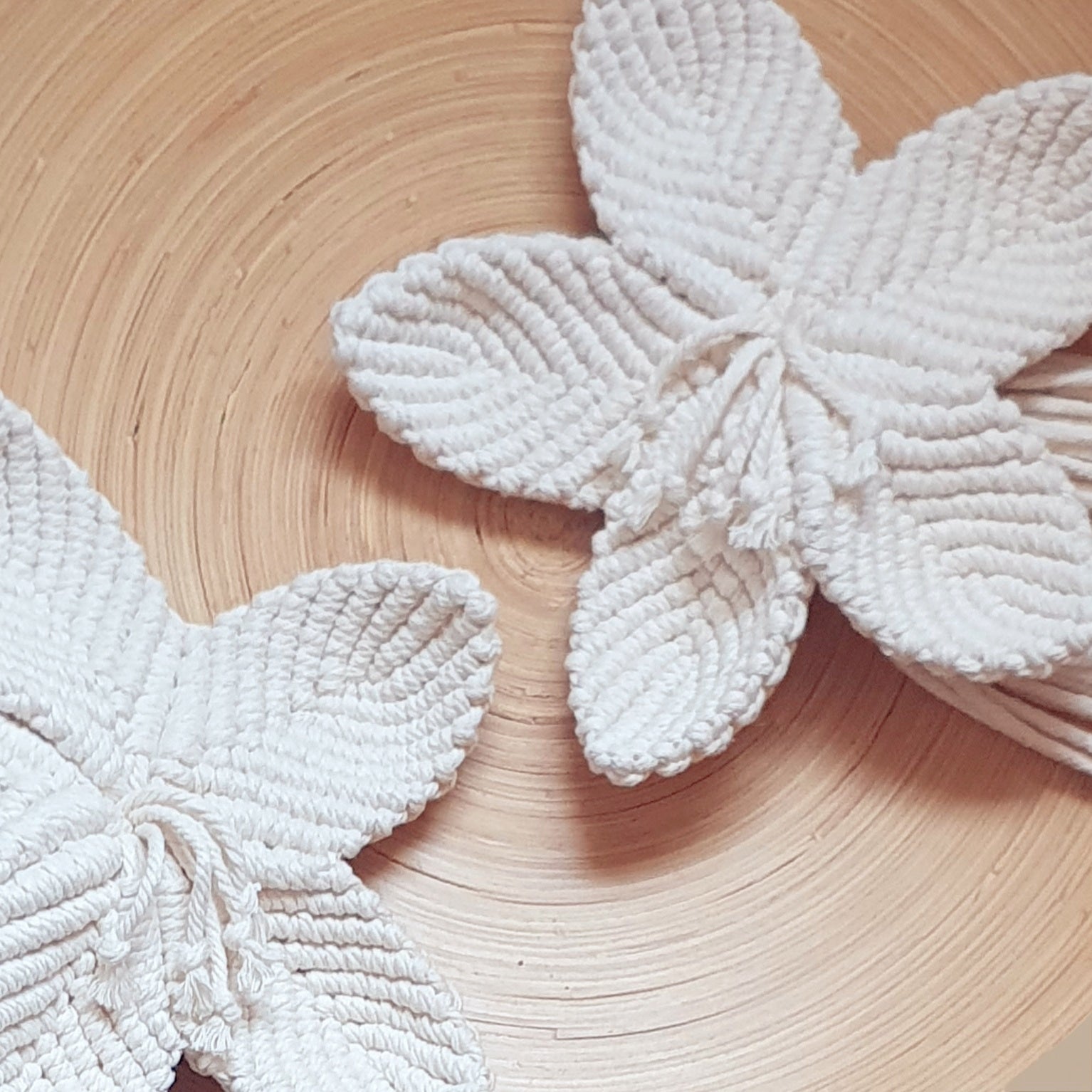 Large Macrame Lily Flower