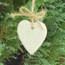 Load image into Gallery viewer, Mini Clay tree decorations. Hearts
