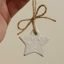 Load image into Gallery viewer, Mini Clay tree decorations. Stars
